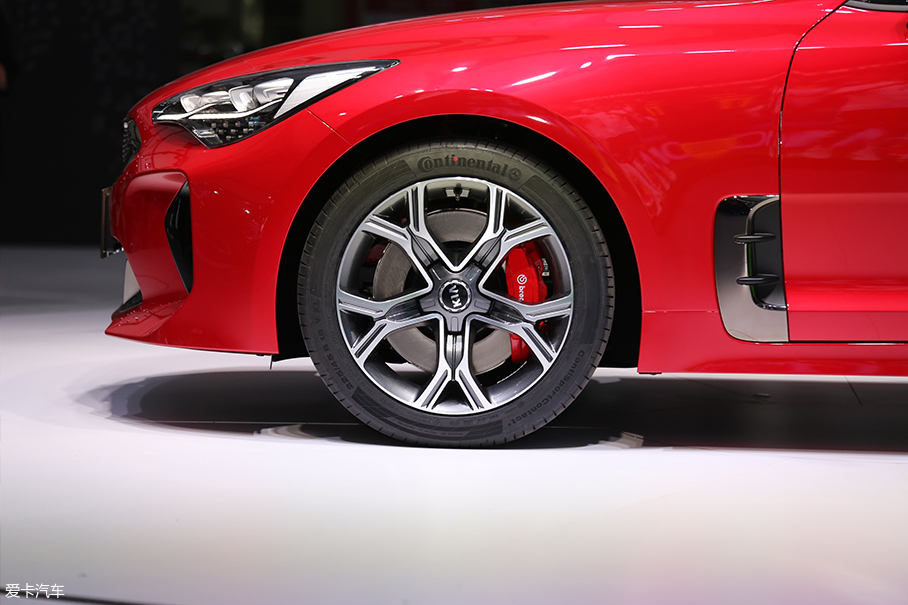 2017廣州車展；靜評；實拍；起亞；Stinger