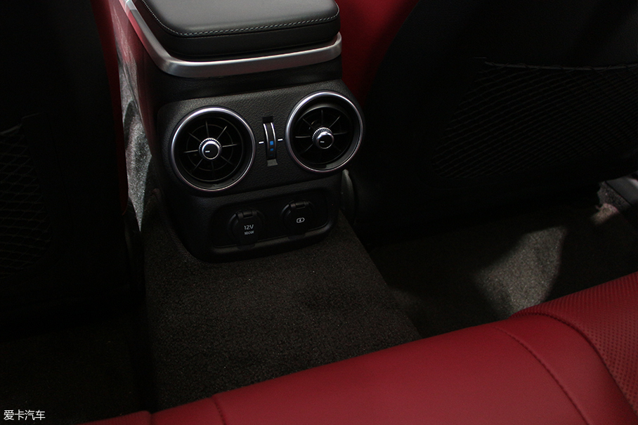 2017廣州車展；靜評；實(shí)拍；起亞；Stinger