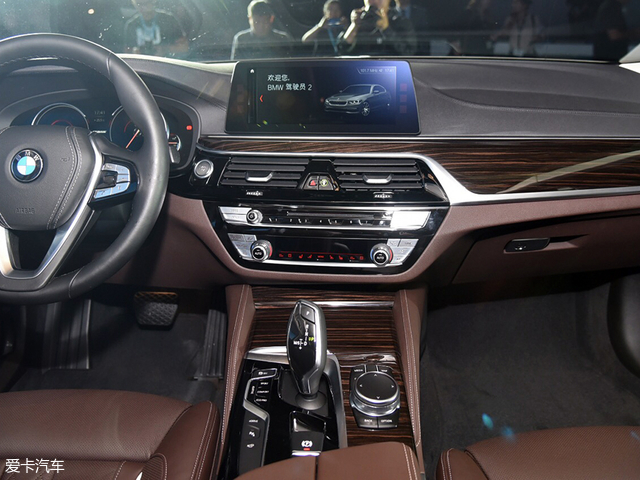 2017广州车展 2018款宝马530Le静态评测