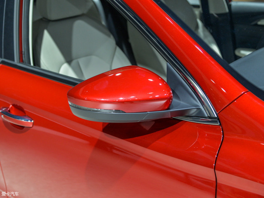 2017廣州車展；靜評；實拍；上汽榮威；榮威Ei5