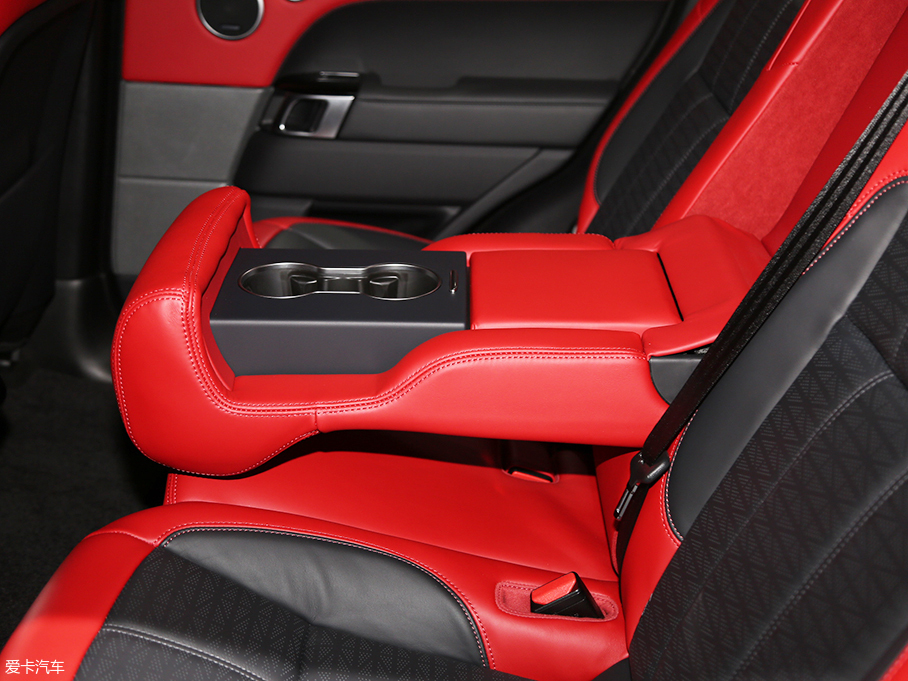 2017廣州車展；靜評；實拍；新款路虎攬勝運動版