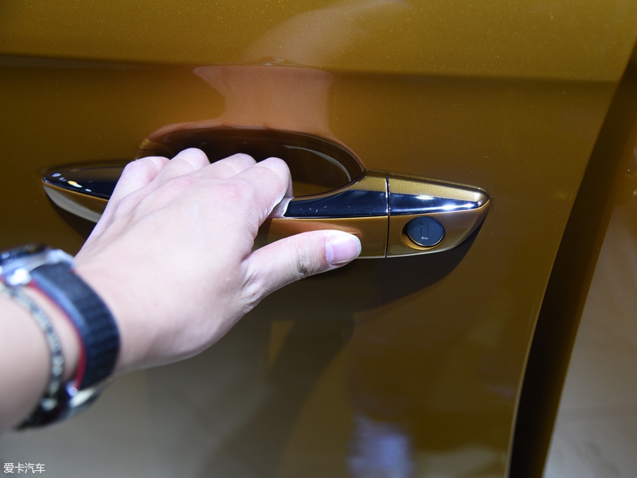 2017廣州車展；靜評；實拍；DS；DS 7