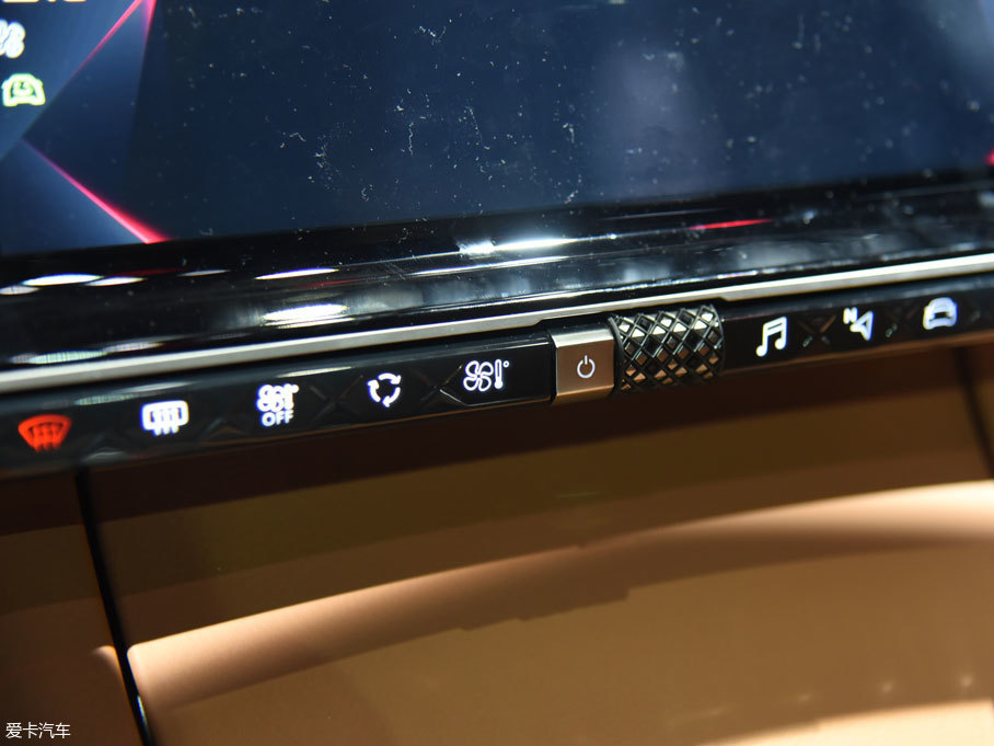 2017廣州車展；靜評；實拍；DS；DS 7