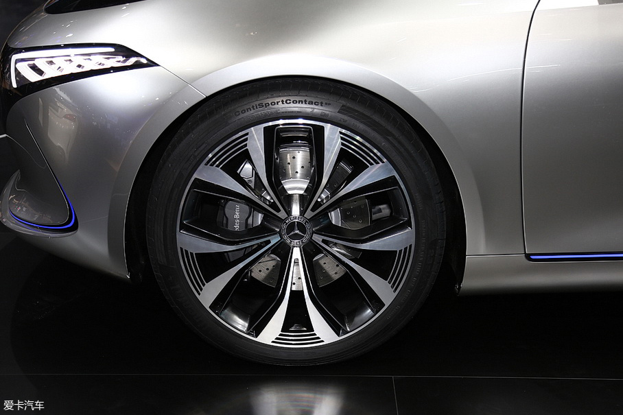 奔馳(進口)2018款奔馳EQ A