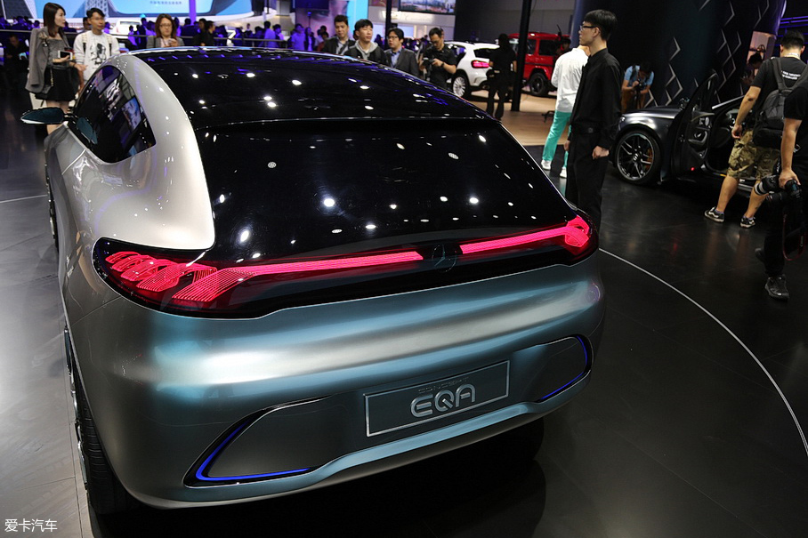 奔馳(進口)2018款奔馳EQ A