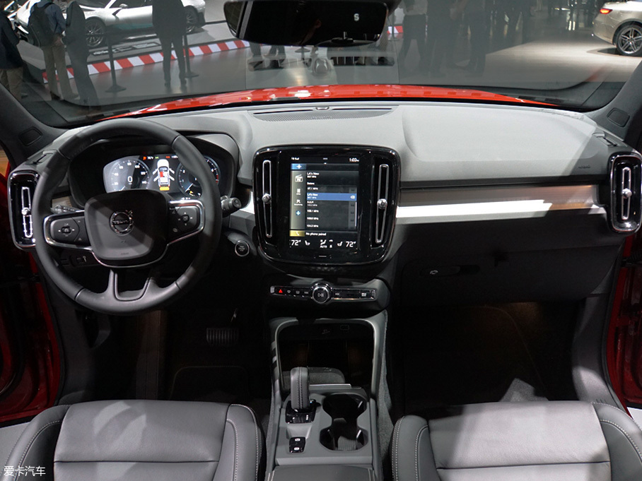 2017洛杉磯車展 沃爾沃XC40靜評(píng)