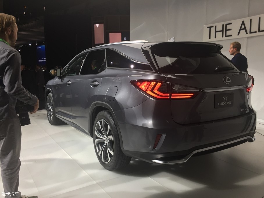 2017洛杉磯車展：雷克薩斯RX 7座版靜評
