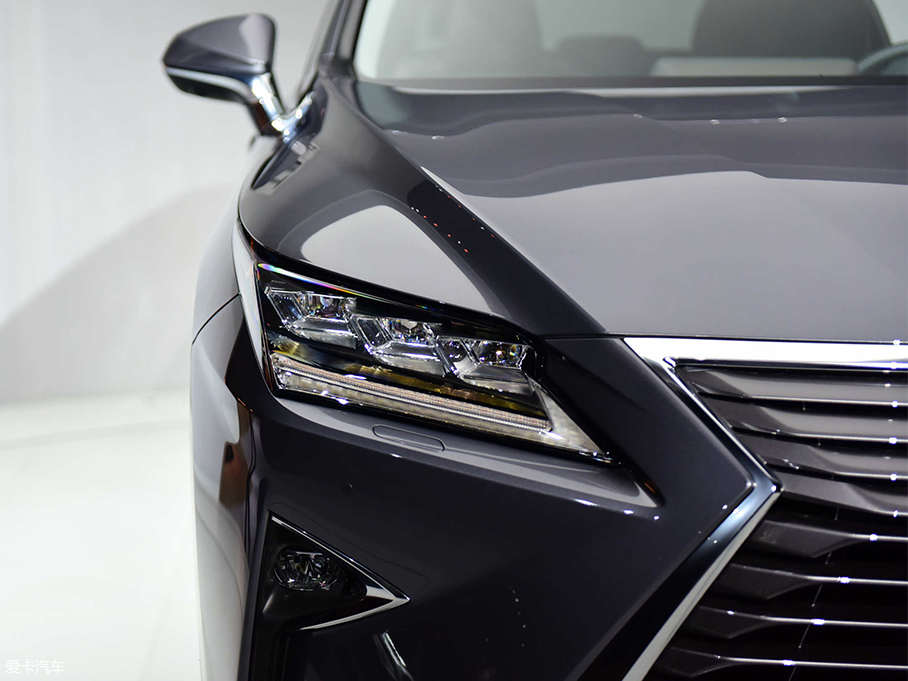 2017洛杉磯車展：雷克薩斯RX 7座版靜評