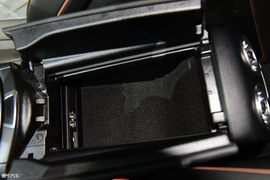 2017洛杉磯車展；實拍；靜評；奔馳；全新奔馳CLS Coup