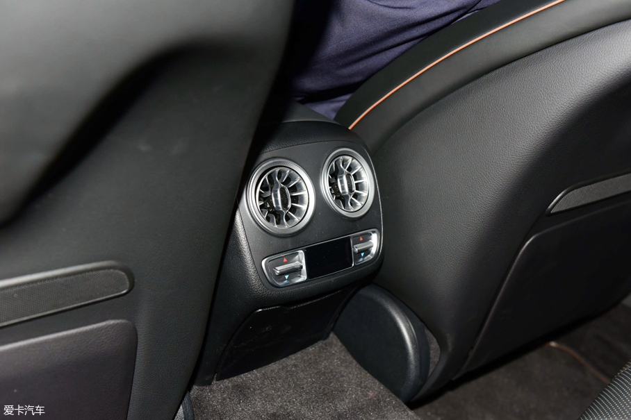 2017洛杉磯車展；實拍；靜評；奔馳；全新奔馳CLS Coup