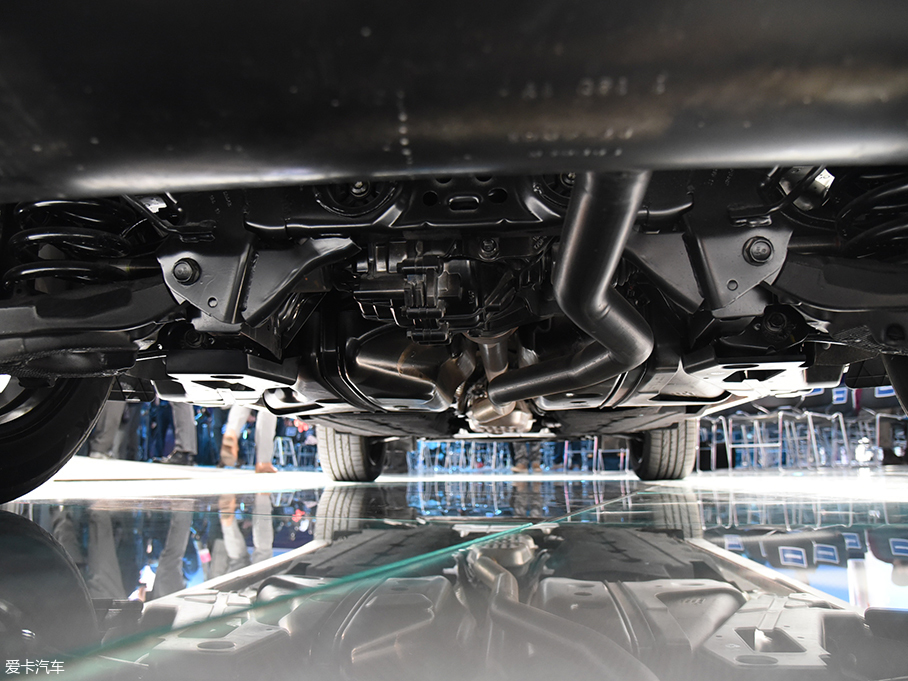 2018北美車展；靜評(píng)；靜態(tài)評(píng)測；實(shí)拍；福特；銳界