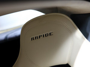 2009款V12 Vantage 空间座椅