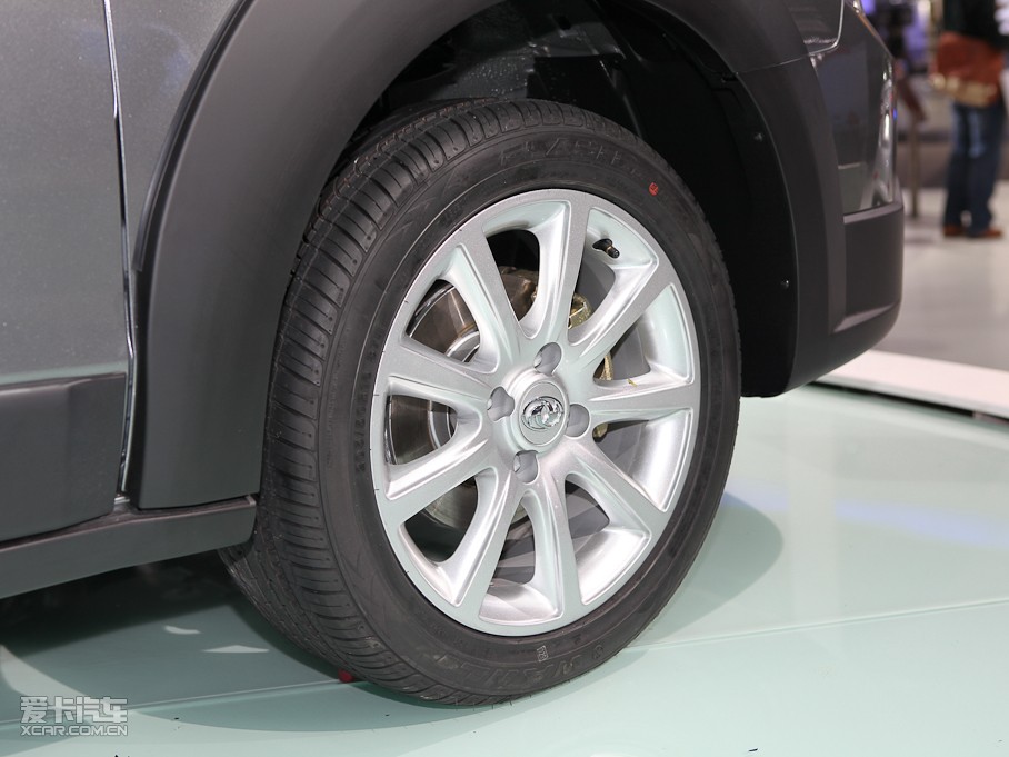 2011L(fng)CROSS 1.6L Ԅ(dng)ݰ