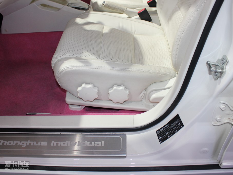 2010�����A�E��CROSS 