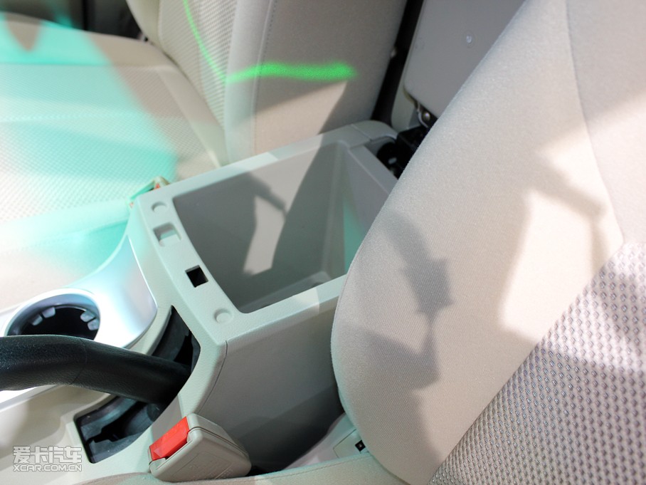 2011��?yu��n)W܎G5 