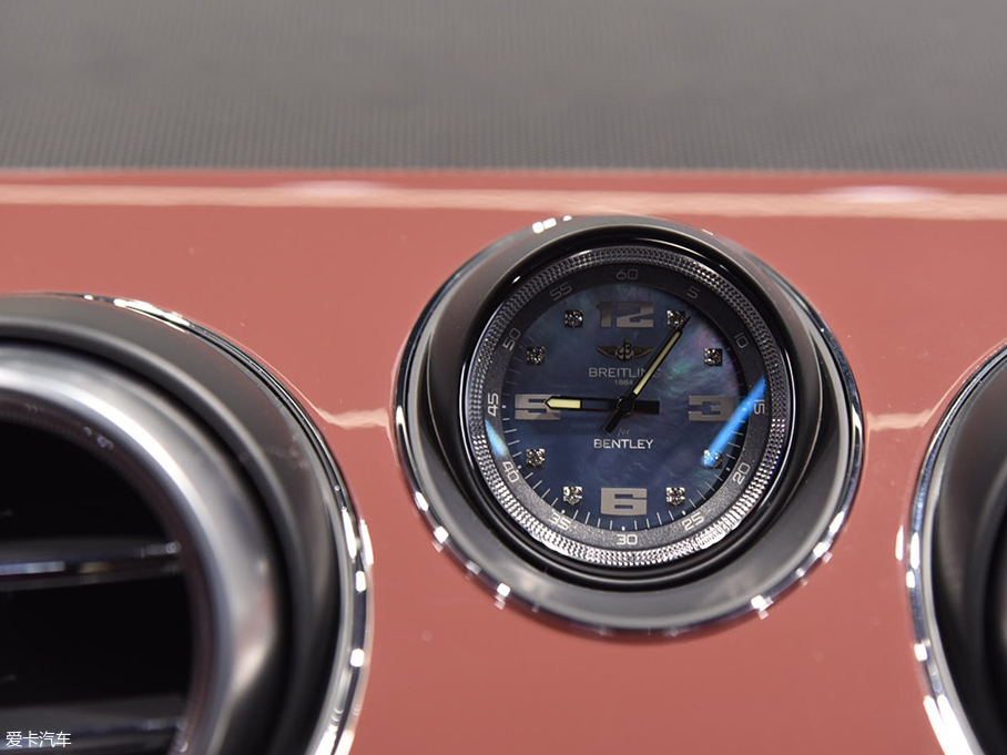 2018日內瓦車展；靜評；靜態評測；實拍；添越；添越PH