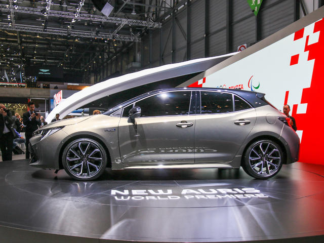 全新豐田AURIS靜態評測