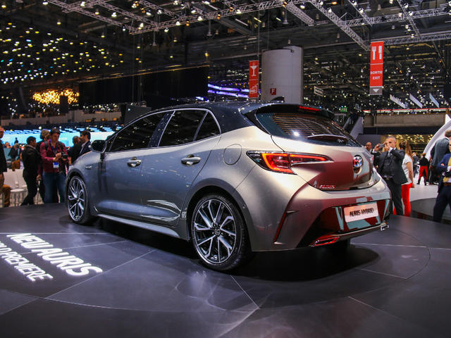 全新豐田AURIS靜態評測