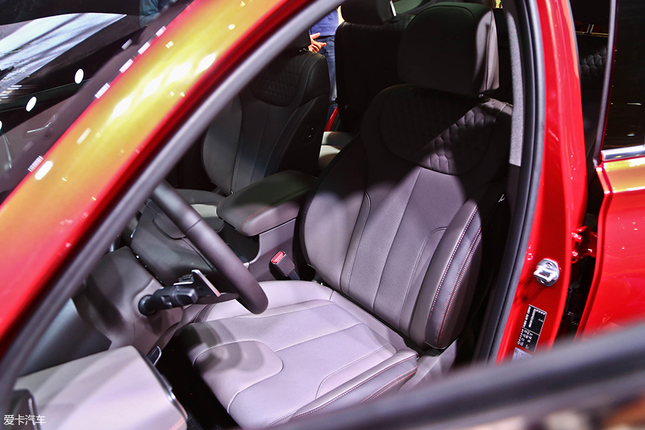 2018日內瓦車展；2018日內瓦車展靜評；現代Santa Fe