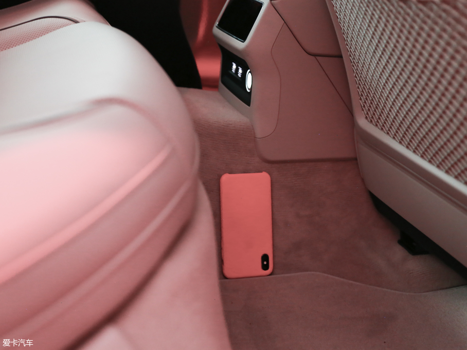 全新奧迪A6靜態評測