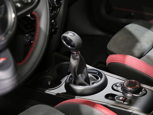 2018MINI COUNTRYMAN Ϻ܇չ