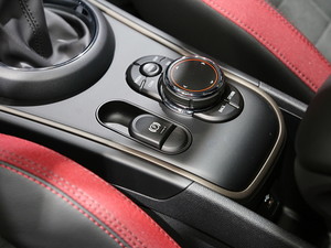 2018MINI COUNTRYMAN Ϻ܇չ