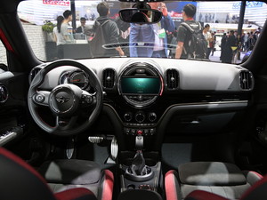 2018MINI COUNTRYMAN Ϻ܇չ