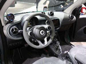 2018 smart fortwo Ϻ܇չ