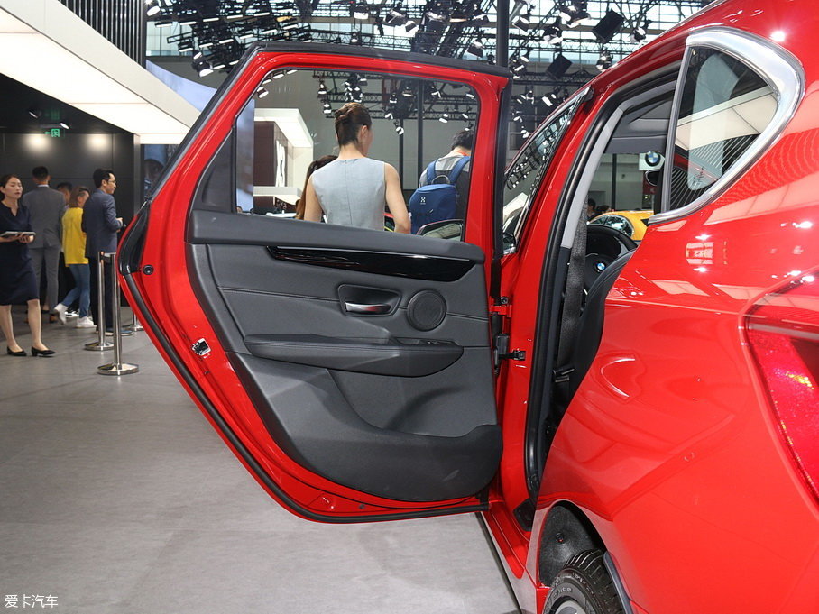 2018��R2ϵ����܇ 