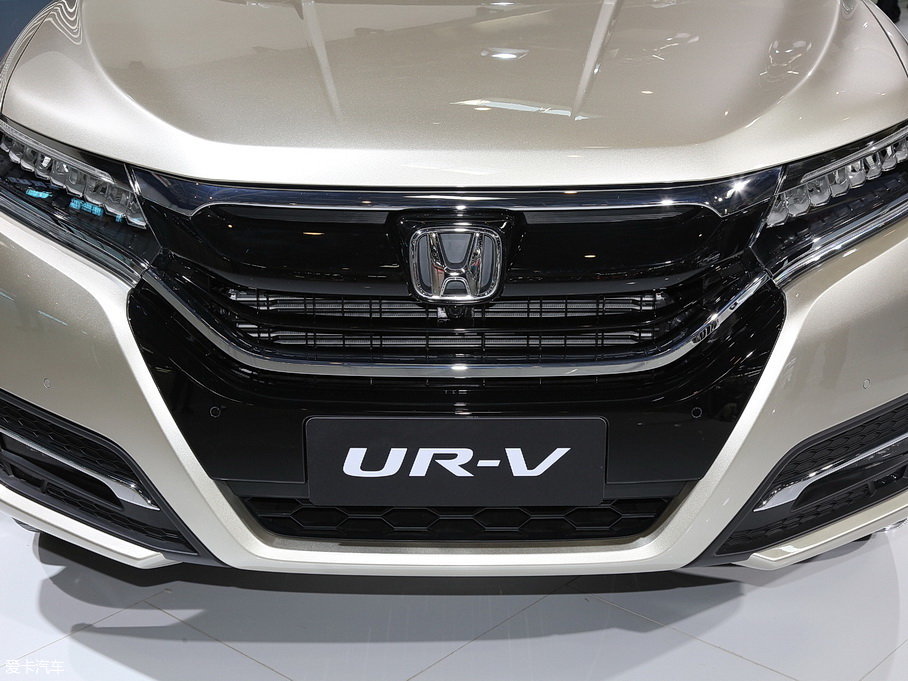 2017UR-V 