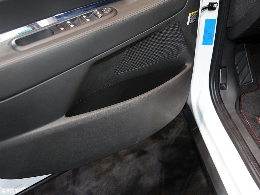 2018�����3008 