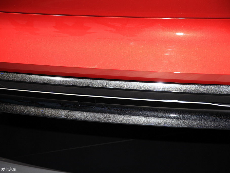 2018���I.D.Vizzion 