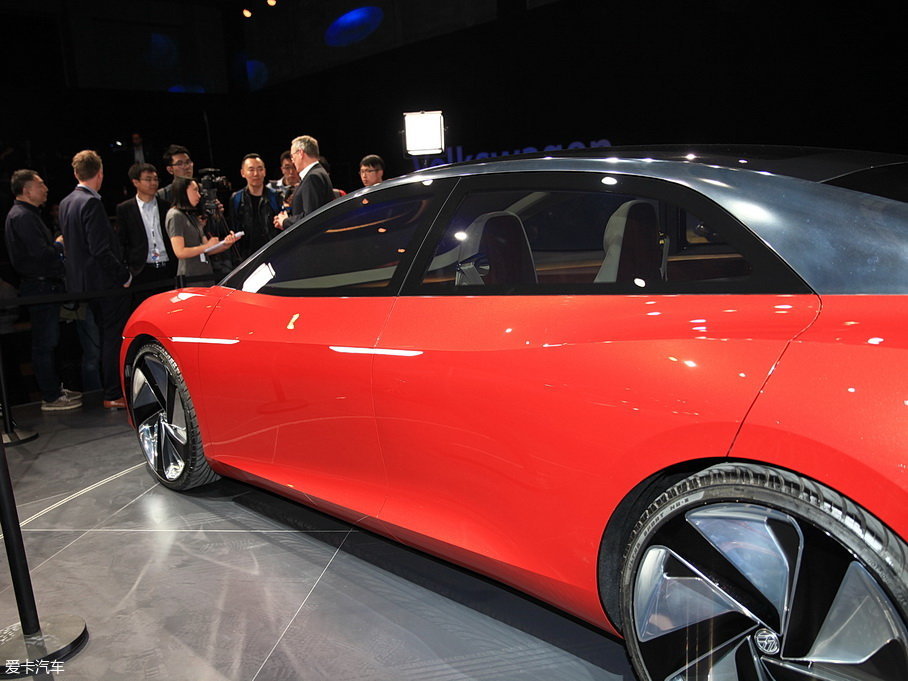 2018���I.D.Vizzion 