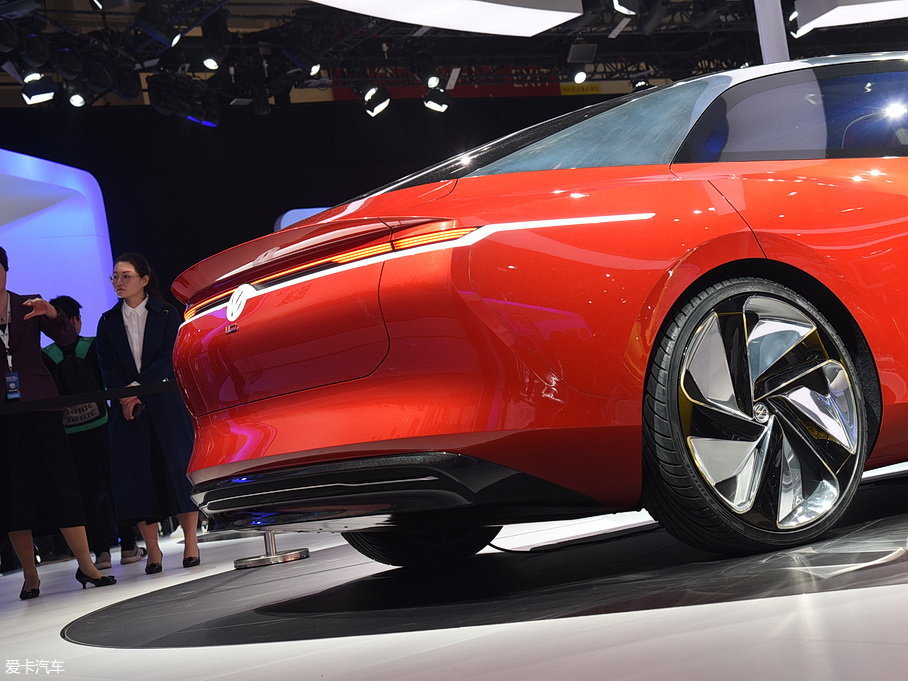 2018���I.D.Vizzion 