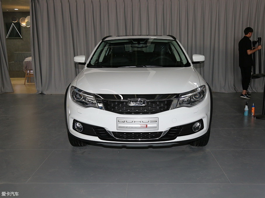 2018���^��3����SUV 