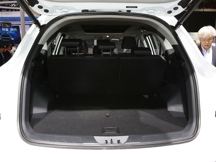 2018�����LS7 