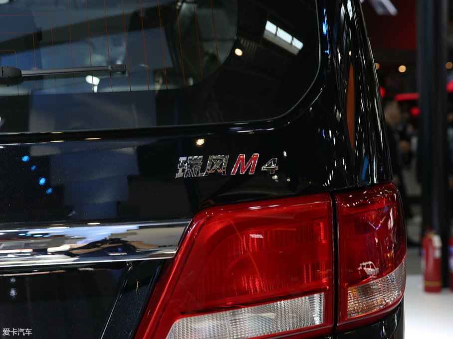 2018L(fng)M4 HBτ(dng) 