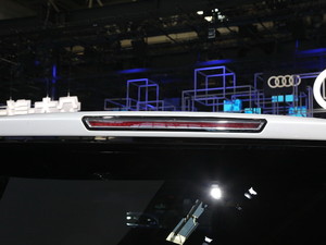 2017P׵ESCALADE Ϻ܇չ