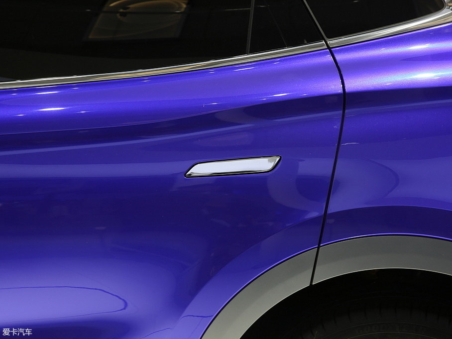 2018��s�� MARVEL X 