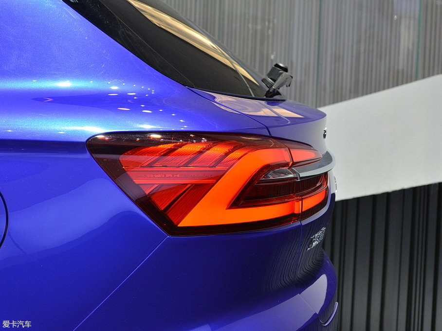 2018��s�� MARVEL X 