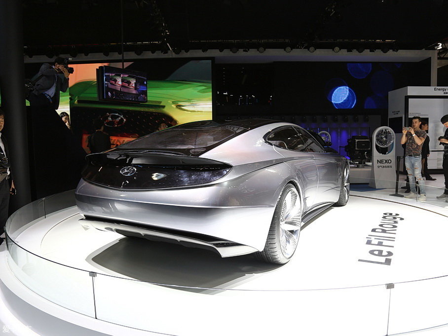 2018��Le Fil Rouge 