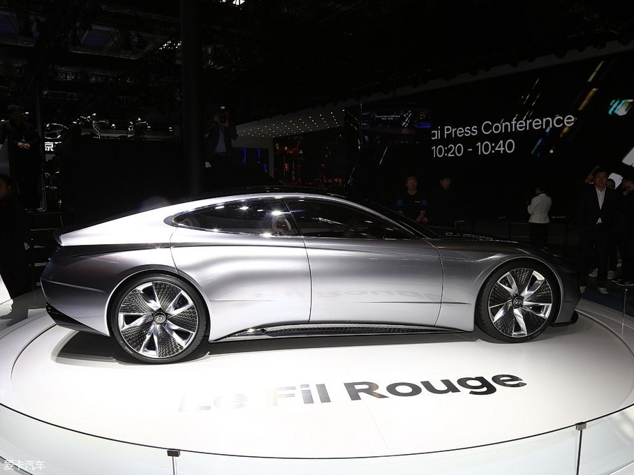 2018��Le Fil Rouge 