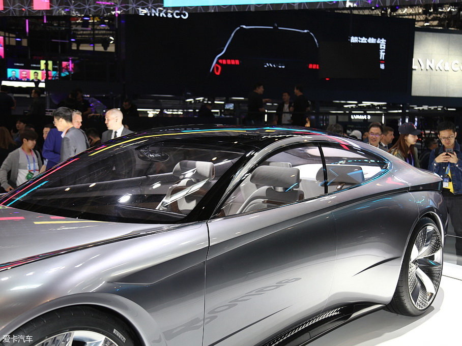 2018��Le Fil Rouge 