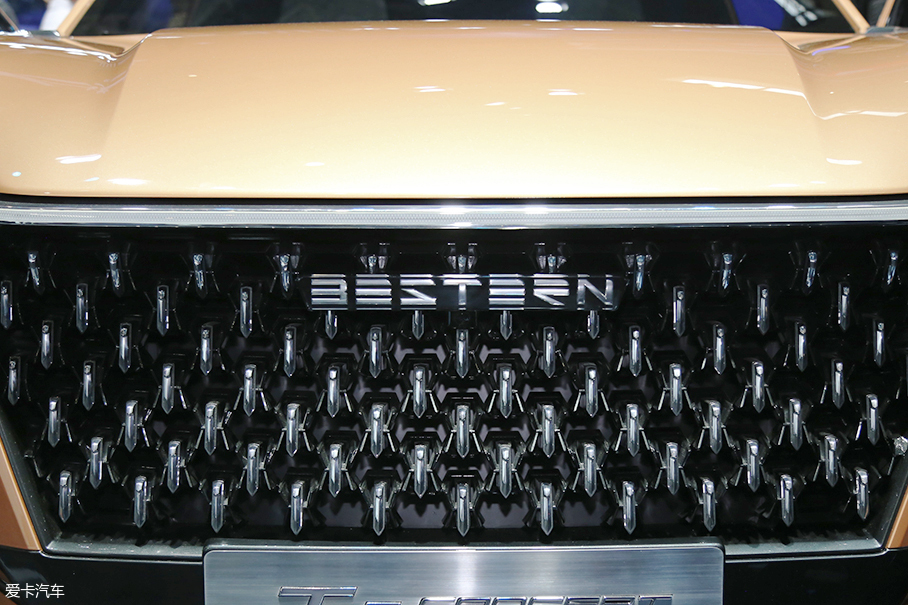 2018北京車展；實拍；奔騰T77概念車型