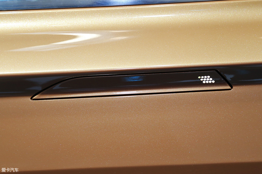 2018北京車展；實拍；奔騰T77概念車型