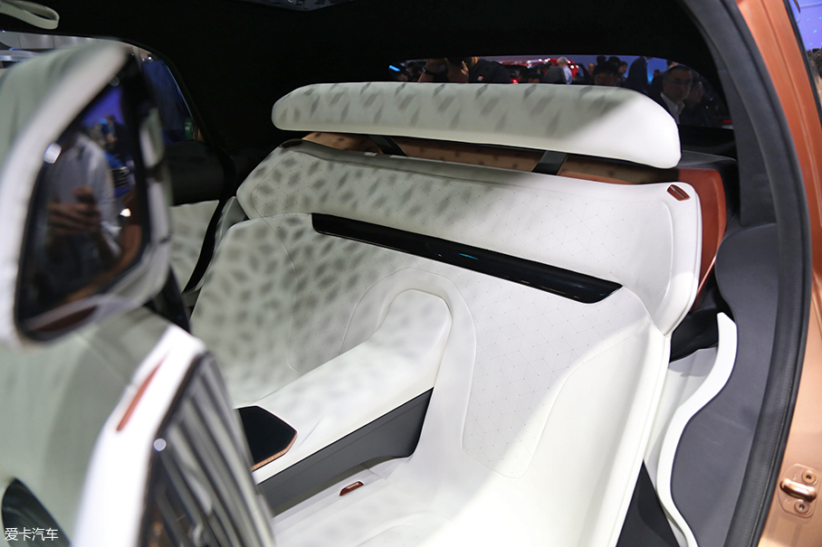 2018北京車展；實拍；奔騰T77概念車型