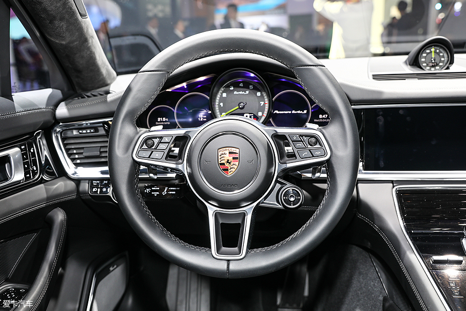 Panamera E-Hybrid靜評