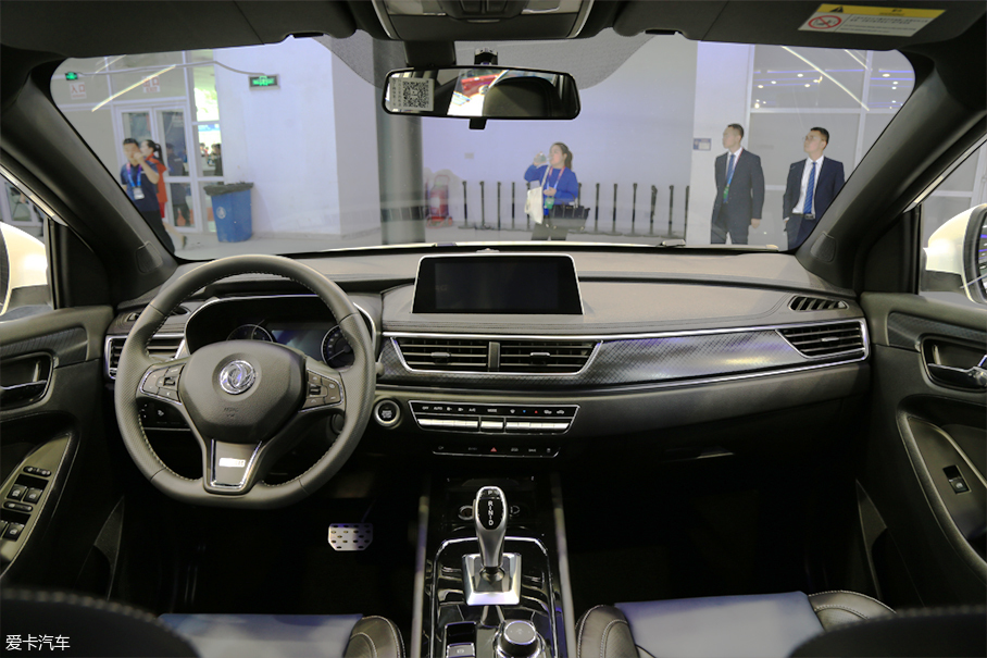 東風(fēng)風(fēng)光580混動(dòng)版內(nèi)飾