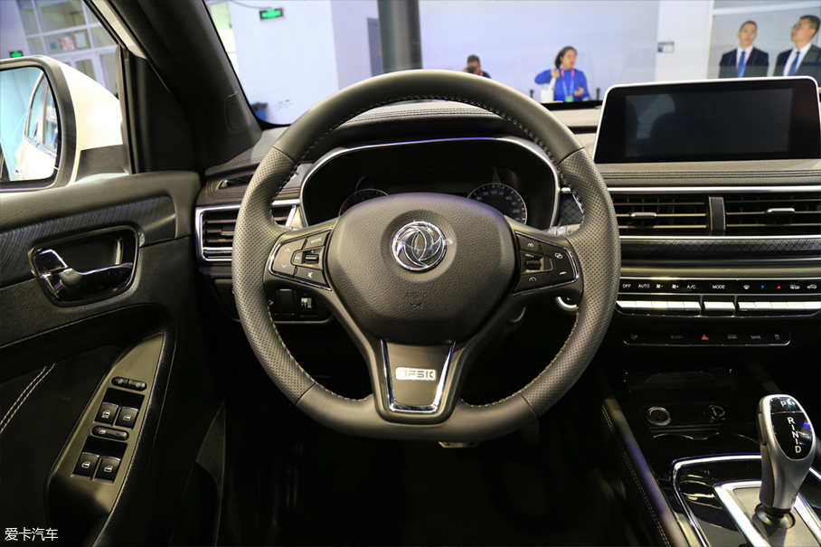 東風(fēng)風(fēng)光580混動(dòng)版內(nèi)飾