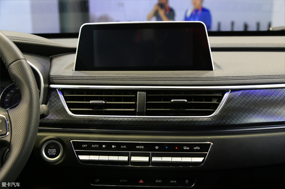 東風(fēng)風(fēng)光580混動(dòng)版內(nèi)飾